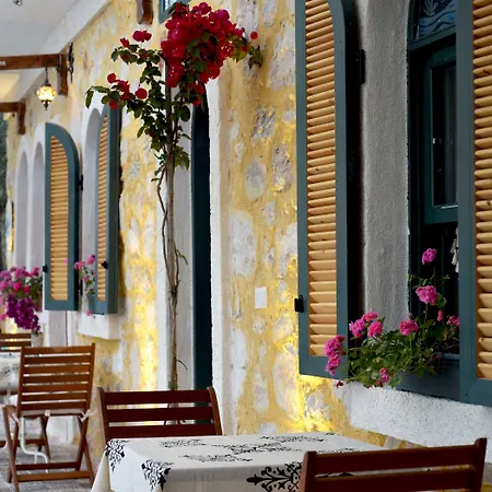 营地 坎莫卡普酒店 *