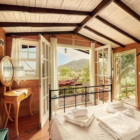 坎莫卡普酒店 *