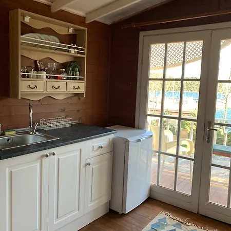 坎莫卡普酒店 *